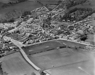 Moffat, general view, showing High Street and Burnside.  Oblique aerial photograph taken facing north-west.