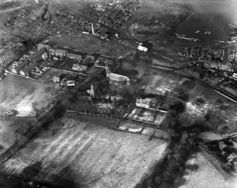 Bo'ness, general view, showing Carriden Parish Church and Old Manse, Carriden Brae.  Oblique aerial photograph taken facing north.