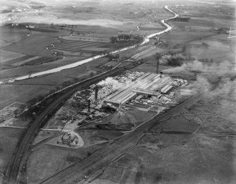 John G Stein and Co. Ltd., Castlecary Brickworks.  Oblique aerial photograph taken facing north-east.