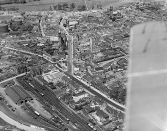 Bathgate, general view, showing St David's Church and King Street.  Oblique aerial photograph taken facing north.  