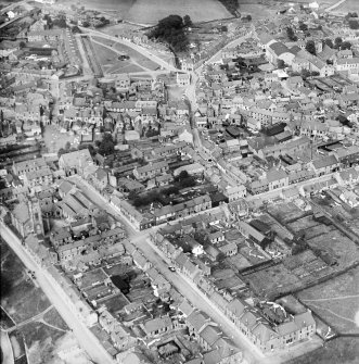Kilsyth, general view, showing Newtown Street and Burngreen Park.  Oblique aerial photograph taken facing north-east.