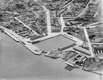 Montrose, general view, showing Montrose Harbour and Ferry Street.  Oblique aerial photograph taken facing north.