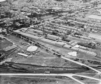 Montrose, general view, showing Mid Links and Marine Avenue.  The circus.  Oblique aerial photograph taken facing north. 