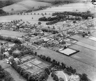 Auchterarder, general view, showing High Street and Montrose Road.  Oblique aerial photograph taken facing south.