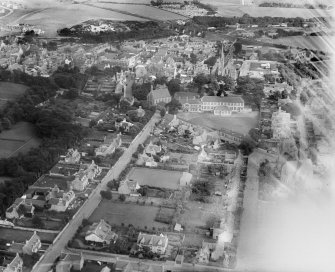 Nairn, general view, showing Rose's Academical Institution and Albert Street.  Oblique aerial photograph taken facing east.