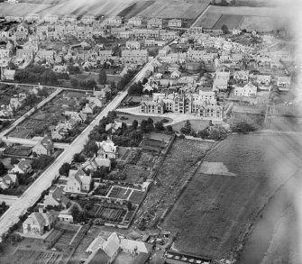 Huntly, general view, showing Alexander Scott's Hospital, Gladstone Road and Provost Street.  Oblique aerial photograph taken facing north.