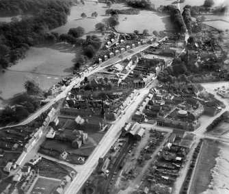 Kirkcudbright, general view, showing Kilndale Terrace and St Mary Street.  Oblique aerial photograph taken facing south.