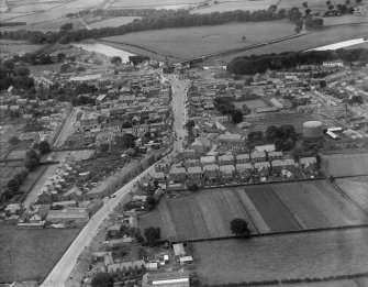 Annan, general view, showing Old Parish Church and High Street.  Oblique aerial photograph taken facing west.