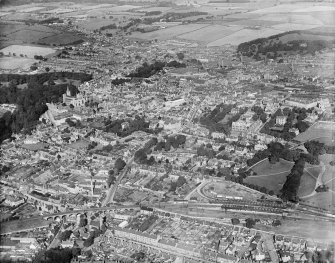 Dunfermline, general view, showing Dunfermline Abbey, New Row and Viewfield House.  Oblique aerial photograph taken facing north-west.