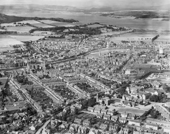 Inverness, general view, showing Kingsmill Road, Inverness Castle and River Ness.  Oblique aerial photograph taken facing west.