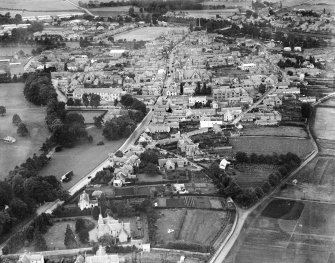Forres, general view, showing High Street and Forres Academy.  Oblique aerial photograph taken facing south-west.