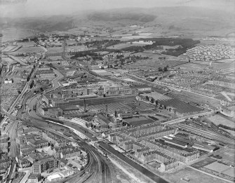 Singer Sewing Machine Factory, Kilbowie Street, Clydebank.  Oblique aerial photograph taken facing north-west.