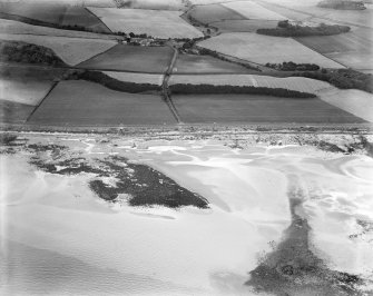 Ardrossan, general view, showing Ardrossan Road and Montefode Farmhouse.  Oblique aerial photograph taken facing north-east.