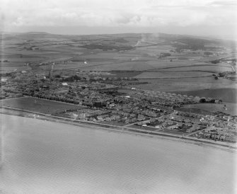 Girvan, general view, showing Stair Park and Victory Park.  Oblique aerial photograph taken facing east.