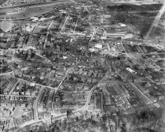 Falkirk, general view, showing Cow Wynd and Grahams Road.  Oblique aerial photograph taken facing north.