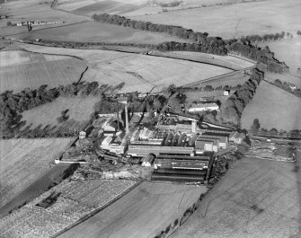 JA Weir Ltd. Kilbagie Mill, Kilbagie.  Oblique aerial photograph taken facing north-east.
