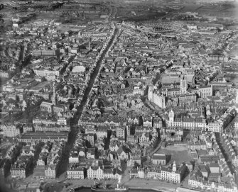 Aberdeen, general view, showing University of Aberdeen Marischal College and George Street.  Oblique aerial photograph taken facing north-west.
