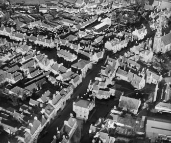 Forfar, general view, showing Town Hall and West High Street.  Oblique aerial photograph taken facing north.