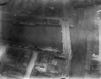 George the Fifth Bridge and New Approach Viaduct, Glasgow.  Oblique aerial photograph taken facing north.