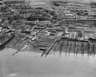 Port Glasgow and Newark Sailcloth Co. Ltd., Kingston Yard, Ardgowan Street, Port Glasgow.  Oblique aerial photograph taken facing south.