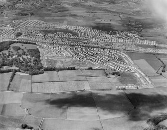 King's Park and Croftfoot Housing Estates, Glasgow.  Oblique aerial photograph taken facing north.