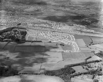 King's Park and Croftfoot Housing Estates, Glasgow.  Oblique aerial photograph taken facing north.