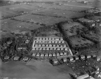 Lyndhurst Housing Estate, Dundee.  Oblique aerial photograph taken facing north-east.