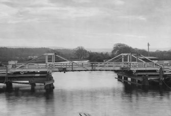 'Tomnahurich Bridge Inverness. Temporary Bridge...'
d:'4/11/37'
Photographed by D Whyte, Inverness
 Sir William Arrol Collection Box 5