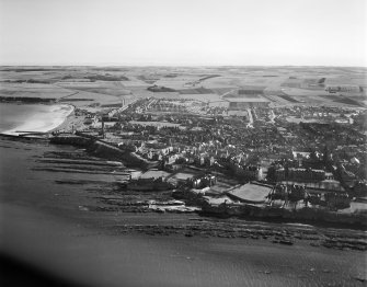 St. Andrews, general view, showing Castlecliffe House, The Scores and St Andrews Cathedral.  Oblique aerial photograph taken facing south.