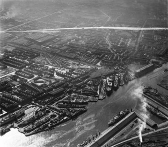 Harland and Wolff Shipbuilding Yard, Clydebrae Street, Govan, Glasgow.  Oblique aerial photograph taken facing west.  This image has been produced from a crop marked negative.