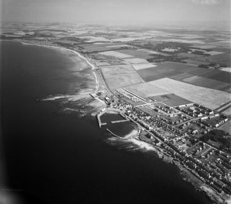 Cockenzie and Port Seton, general view, showing Port Seton Harbour and Longniddry.  Oblique aerial photograph taken facing east.