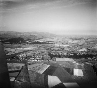 Stirling, general view, showing Stirling Castle and Wallace Monument, Abbey Craig.  Oblique aerial photograph taken facing east.