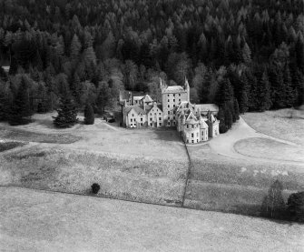 Invercauld House, Braemar.  Oblique aerial photograph taken facing north.