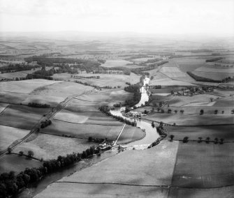 Roxburgh Viaduct and Roxburgh Mill, River Teviot.  Oblique aerial photograph taken facing south.