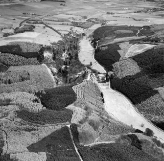 Glen of Drumtochty and Drumtochty Castle, Auchenblae.  Oblique aerial photograph taken facing east.
