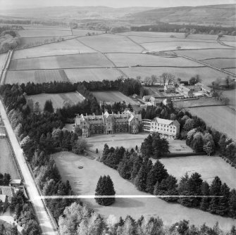 Scottish Red Cross Society Tor-na-Dee Sanatorium, Binghill Road and Oldfold Farm, Milltimber.  Oblique aerial photograph taken facing north.  This image has been produced from a crop marked negative.