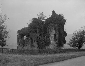 General view of ruined building.