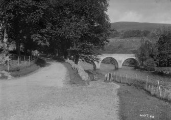 General view
Titled: 'Lairg, Inveran Bridge'