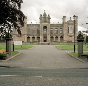 View of gatepiers from NE.