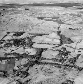 Cochno and Edinbarnet, general view.  Oblique aerial photograph taken facing north-west.