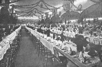 Aberdeen, Broad Street, Marischal College.
General view of tables laid for the banquet given by Lord Strartcona, Chancellor.
