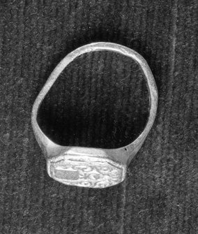 General view of gold finger ring.