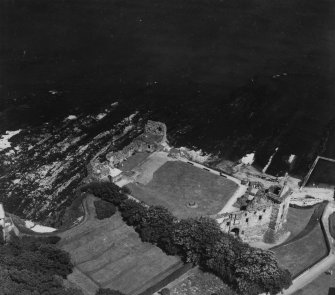 St Andrews Castle.  Oblique aerial photograph taken facing east.  This image has been produced from a print.