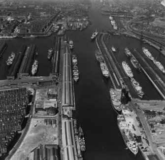 Prince's and Queen's Docks, Glasgow.  Oblique aerial photograph taken facing north-west.  This image has been produced from a print.