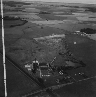 J Tulloch and Co. Ltd. Brick and Tile Works, Pugeston.  Oblique aerial photograph taken facing east.  This image has been produced from a crop marked print.