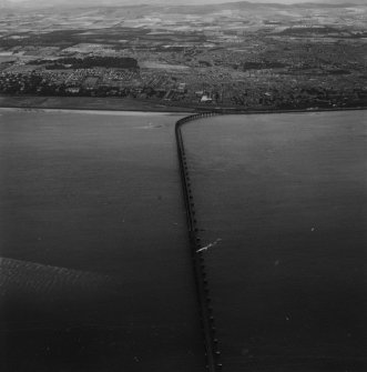 Tay Bridge, Dundee.  Oblique aerial photograph taken facing north.  This image has been produced from a print.