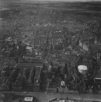 Aberdeen, general view, showing Kirk of St Nicholas, Union Street and George Street.  Oblique aerial photograph taken facing north-west.  This image has been produced from a print.