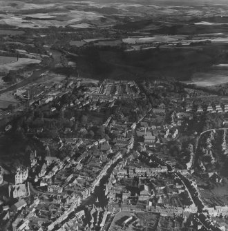 Selkirk, general view, showing High Street and Elm Park.  Oblique aerial photograph taken facing north-east.  This image has been produced from a print.