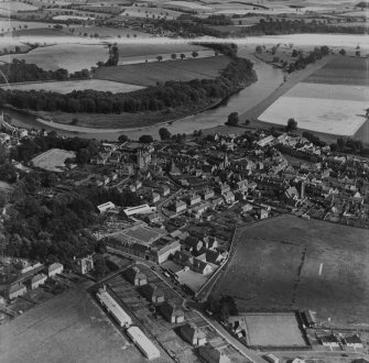 Coldstream, general view, showing Duns Road and Home Park.  Oblique aerial photograph taken facing east.  This image has been produced from a print.
