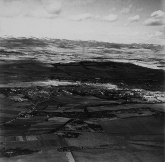 Forfar, general view.  Oblique aerial photograph taken facing north.  This image has been produced from a print.